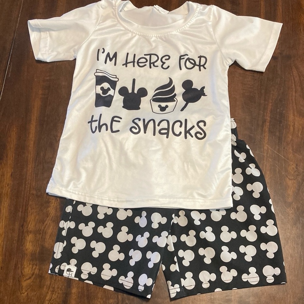 George Hats Disney Outfit 5/6